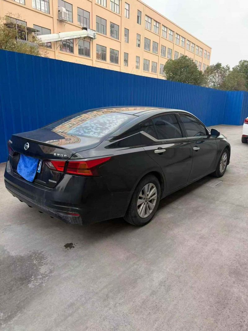 嘉兴19年日产天籁8