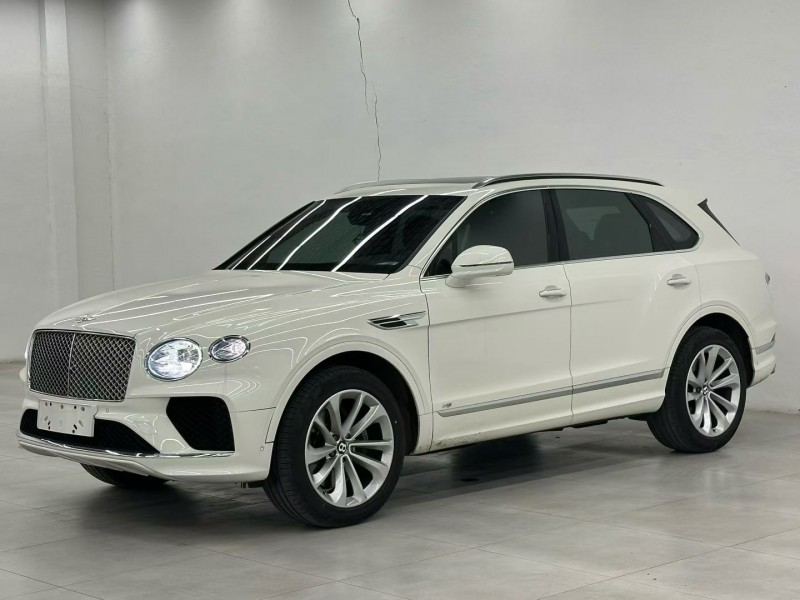 唐山21年宾利添越2