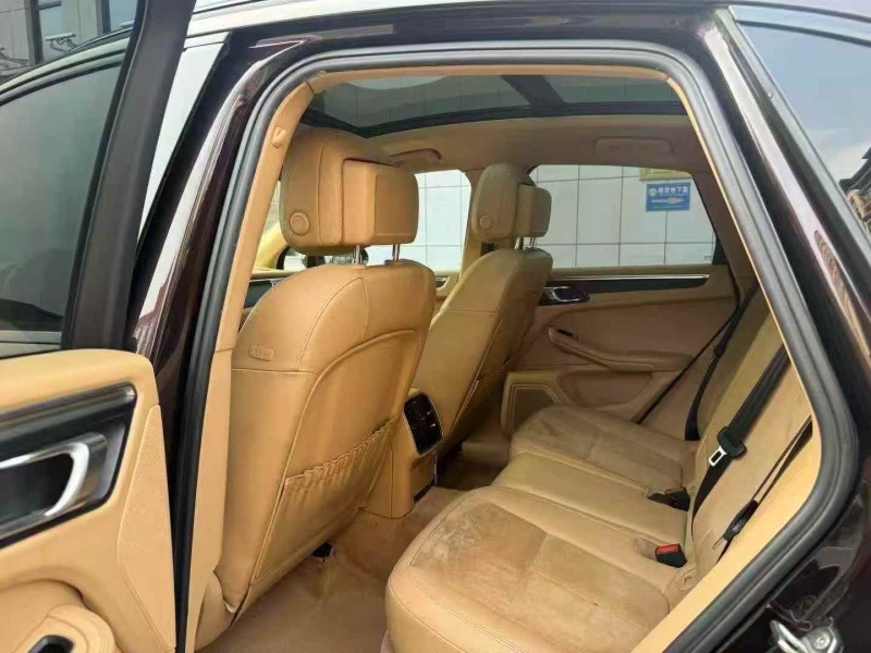 东营16年保时捷Macan6