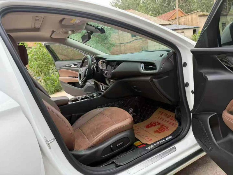 徐州22年别克君越6