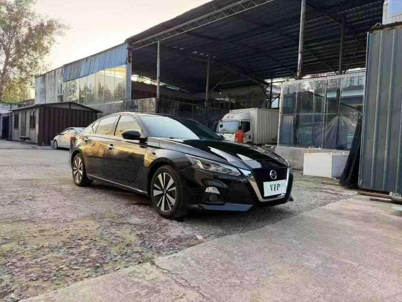 徐州22年日产天籁3