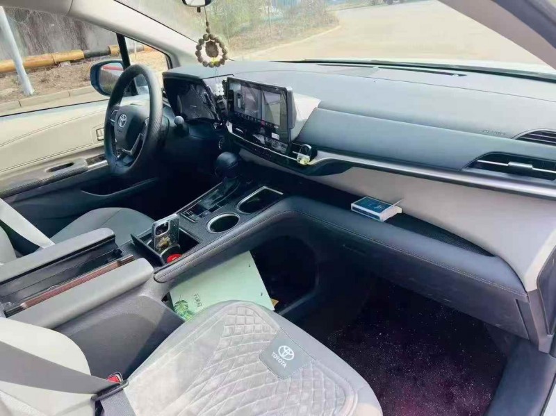 济宁25年丰田格瑞维亚6