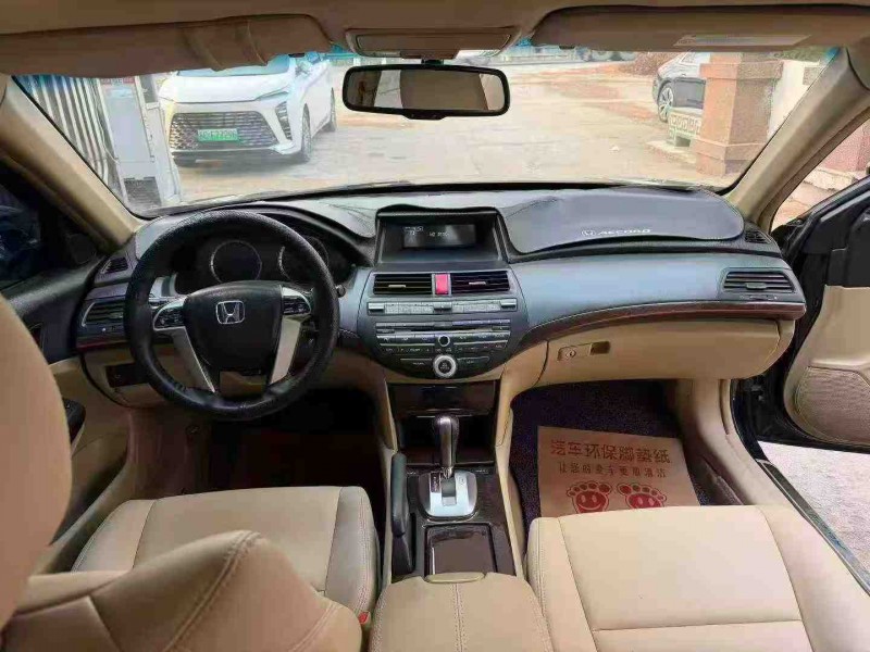 徐州13年本田雅阁5
