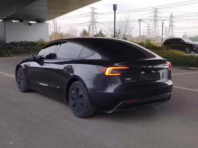 嘉兴25年特斯拉MODEL 37