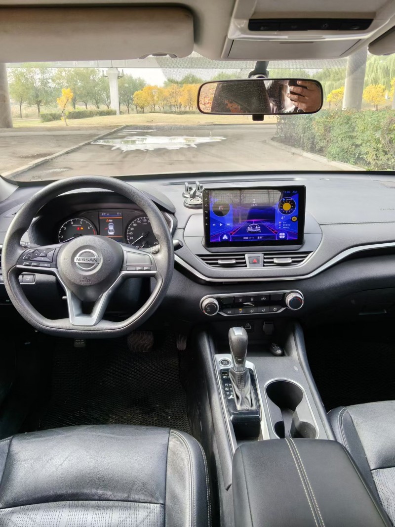 青岛22年日产天籁5