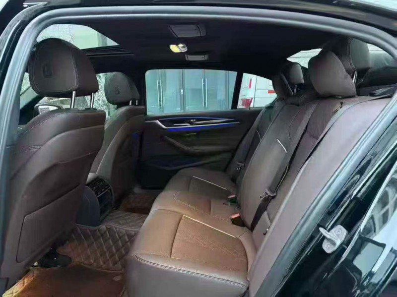 深圳22年宝马5系4