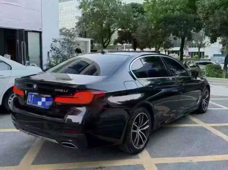 深圳22年宝马5系7