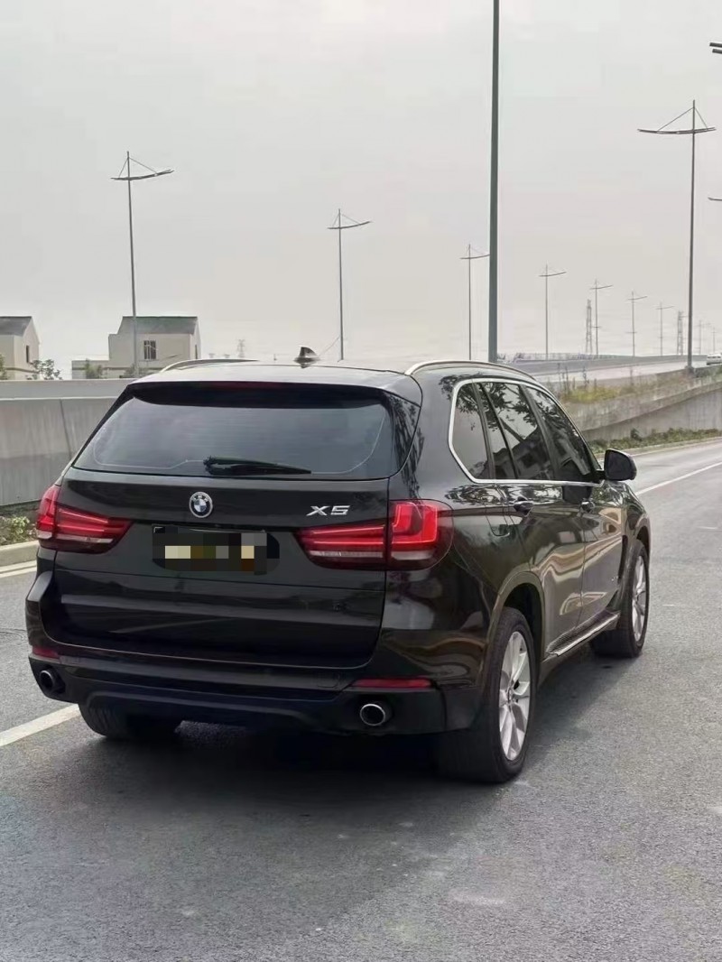 广州14年宝马X57