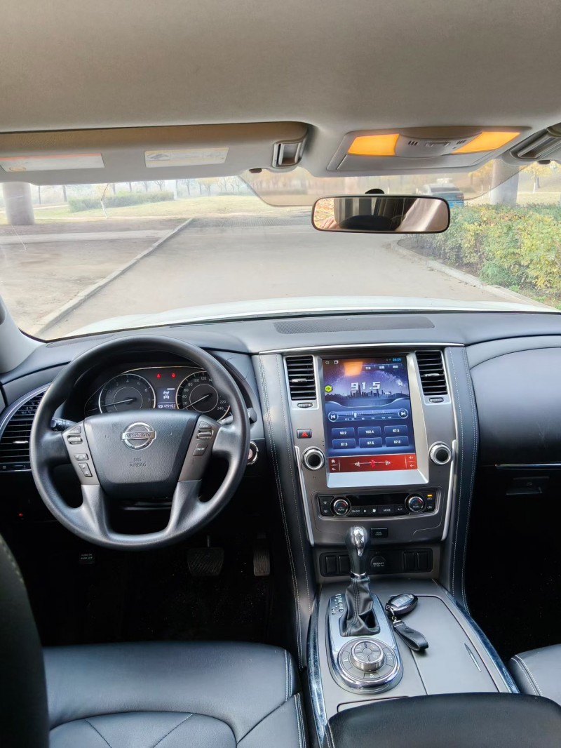 青岛18年日产途乐5