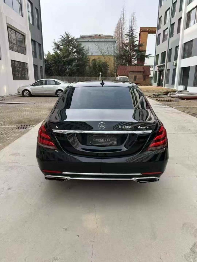 东营17年奔驰S8