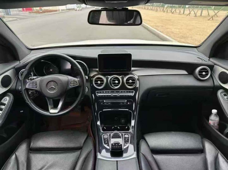 东营19年奔驰GLC6
