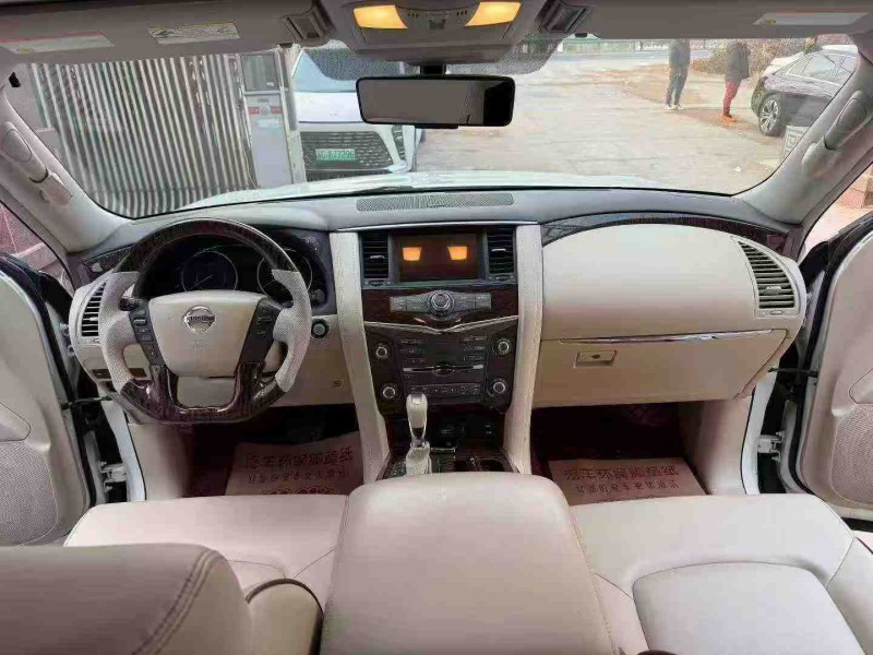 徐州19年日产途乐5