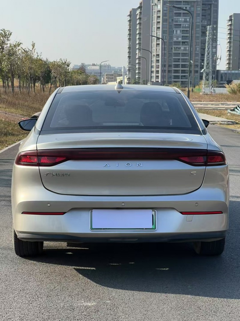 江门23年传祺埃安S9