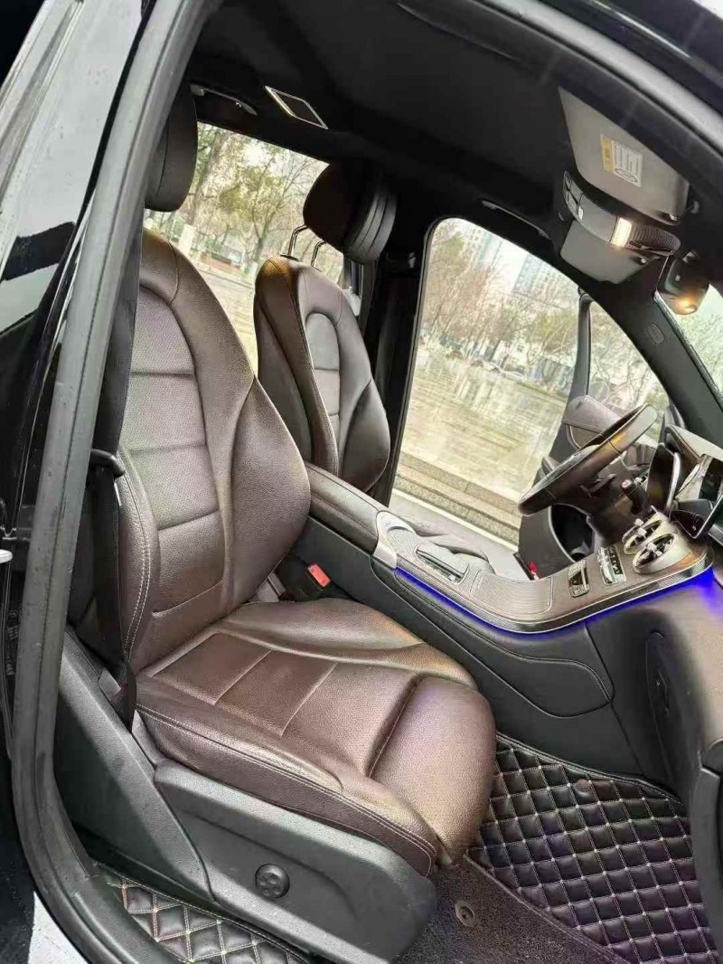 南通20年奔驰GLC3