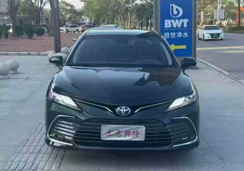 深圳22年丰田凯美瑞1