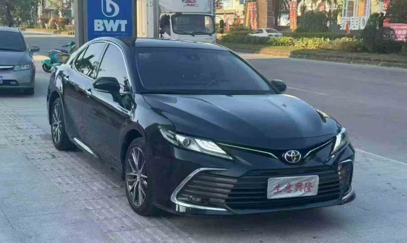 深圳22年丰田凯美瑞3