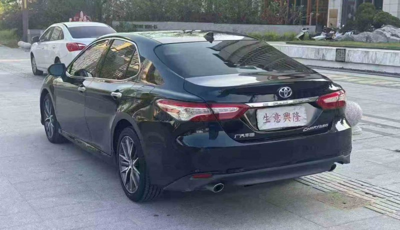 深圳22年丰田凯美瑞7