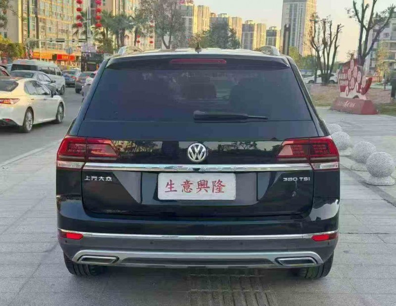 汕头21年大众途昂9