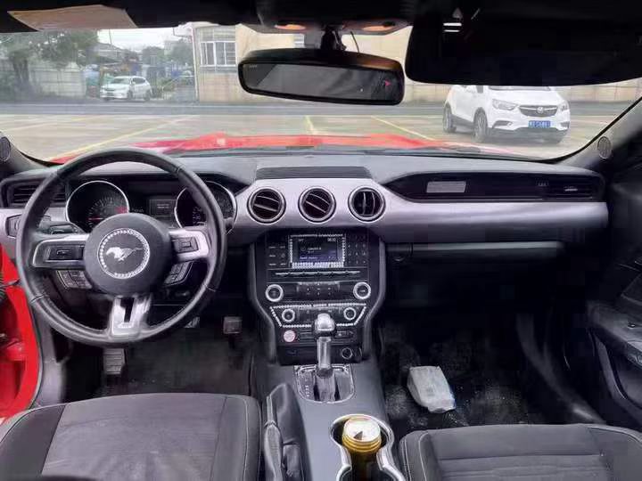 杭州16年福特野马6