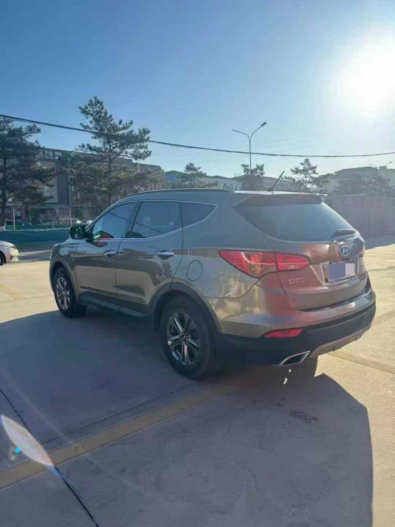 邯郸13年现代新胜达8