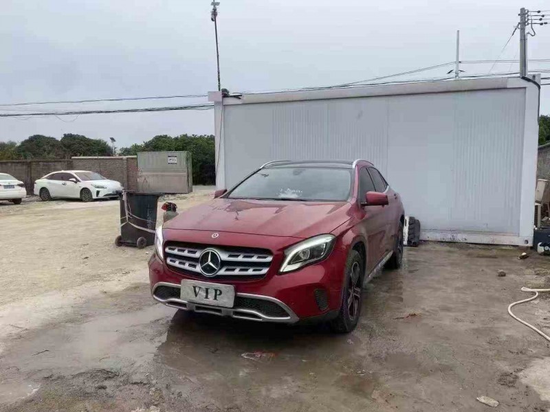 珠海18年奔驰GLA3