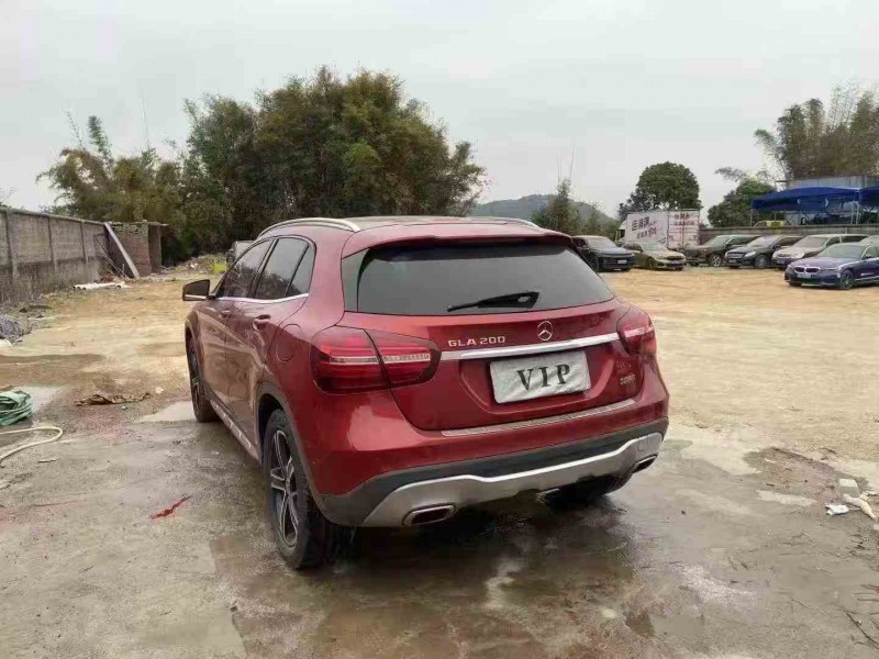 珠海18年奔驰GLA7