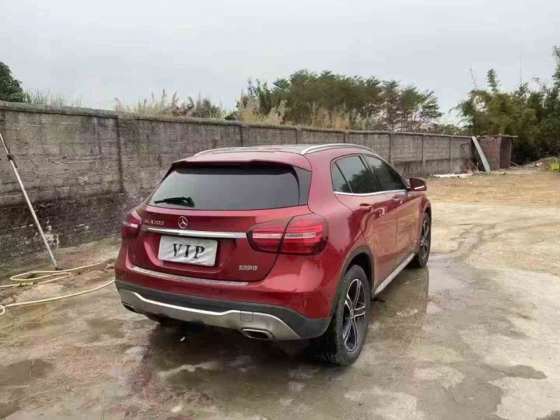 珠海18年奔驰GLA9