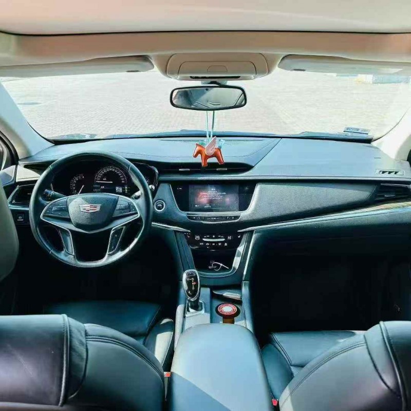 东营16年凯迪拉克XT54