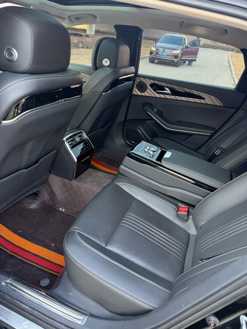 青岛22年红旗H95