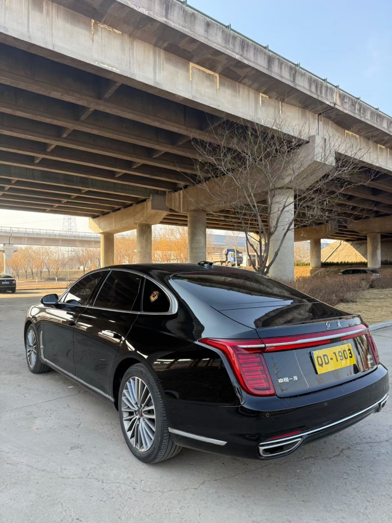 青岛22年红旗H97