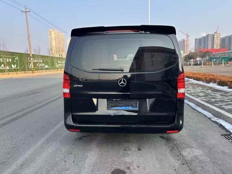 邯郸23年奔驰威霆9