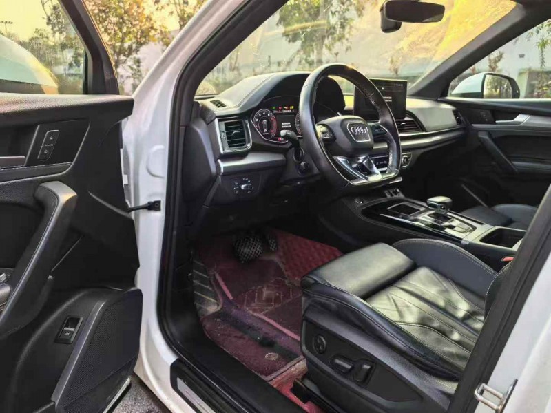 鄂州22年奥迪Q54