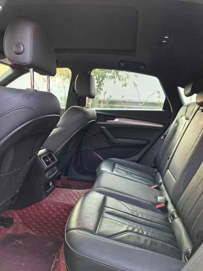 鄂州22年奥迪Q56