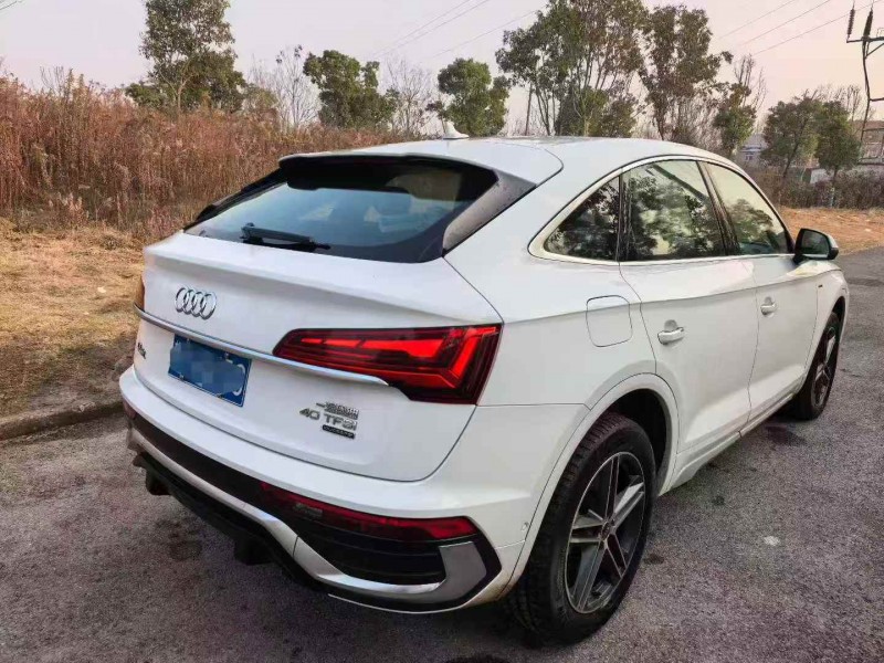 鄂州22年奥迪Q57