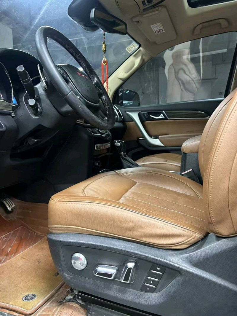 成都15年哈弗H95