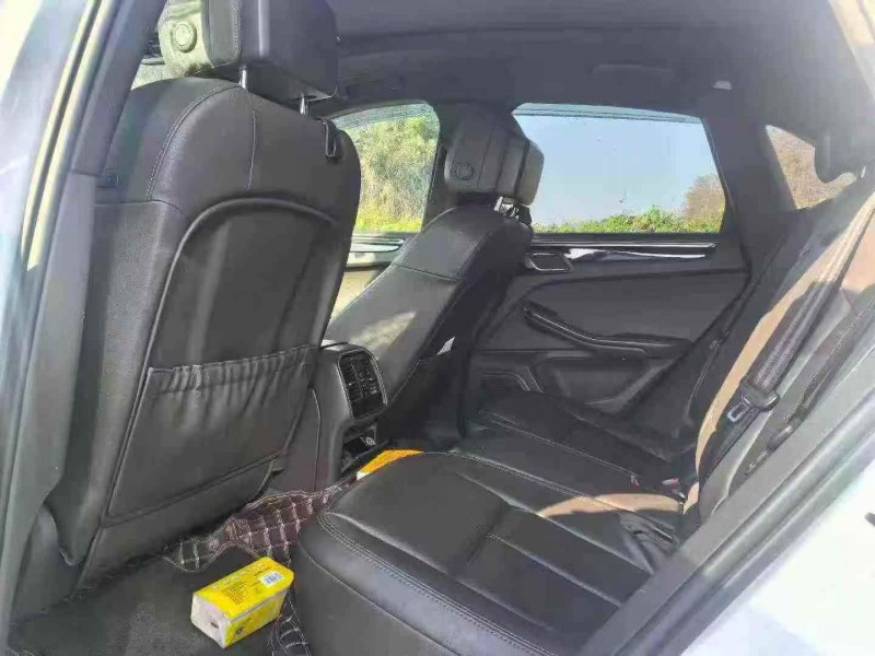 十堰16年保时捷Macan6