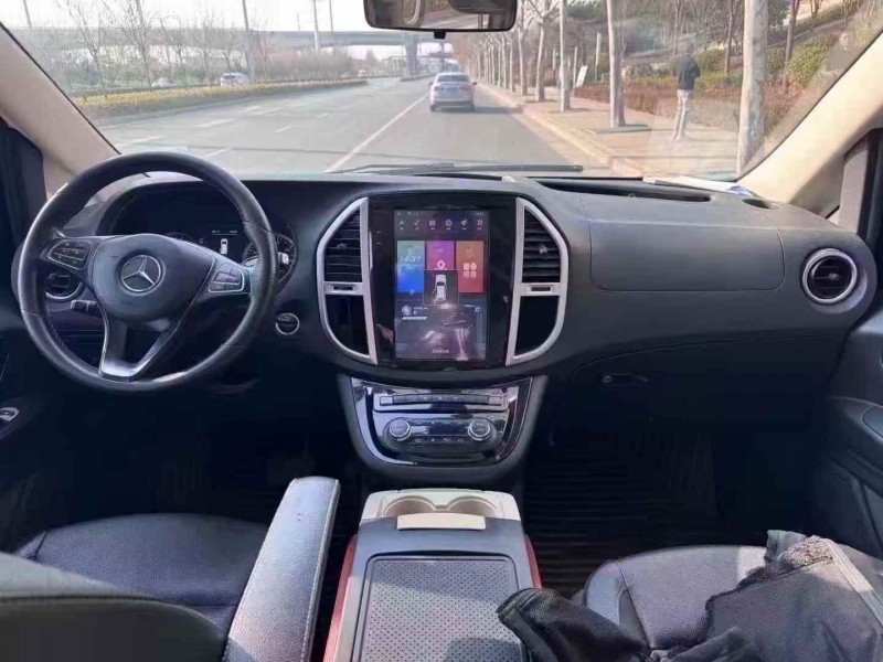 郑州20年奔驰威霆5