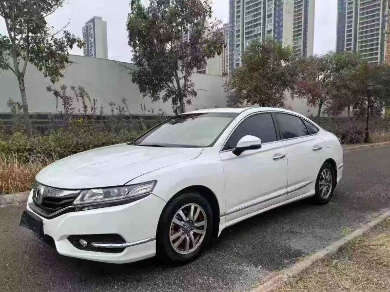 鄂州18年本田思铂睿3