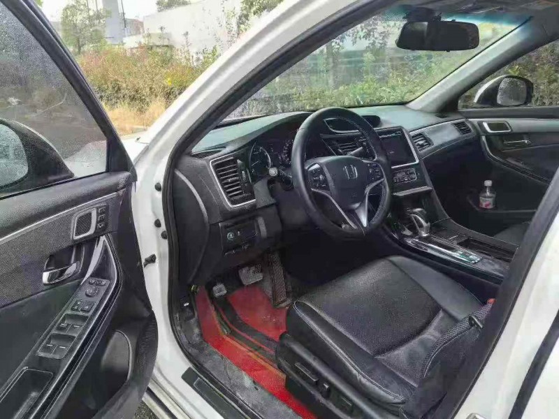 鄂州18年本田思铂睿5