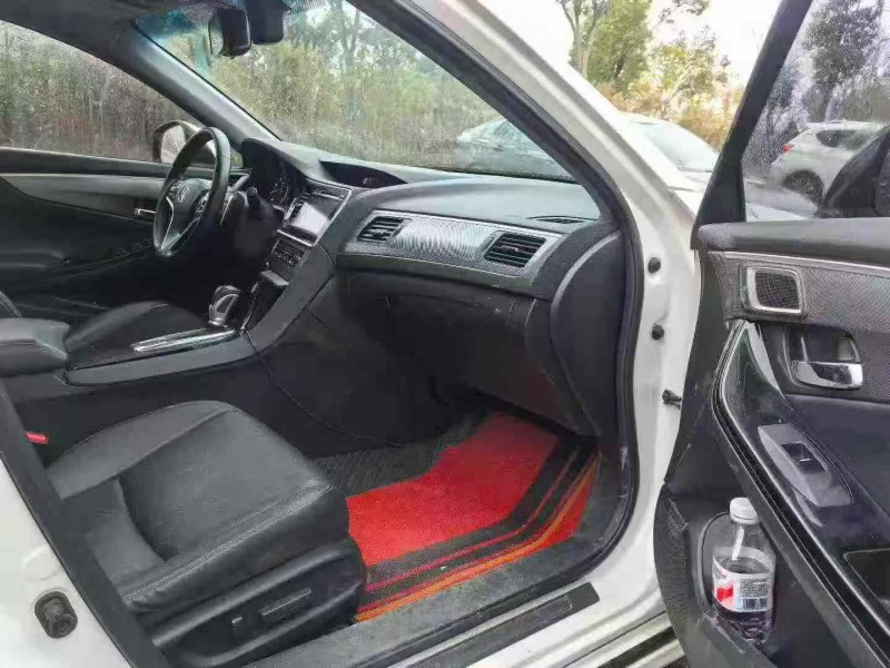 鄂州18年本田思铂睿9