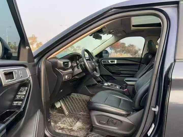 徐州20年福特探险者4