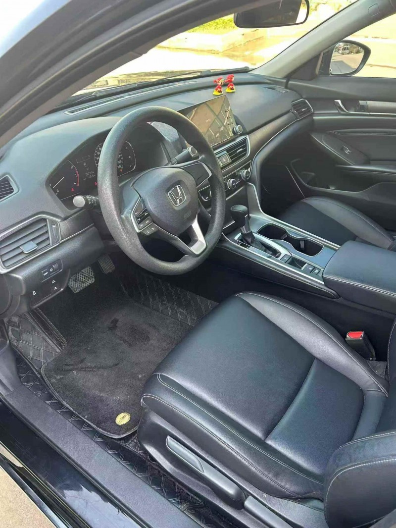 东营19年本田雅阁4