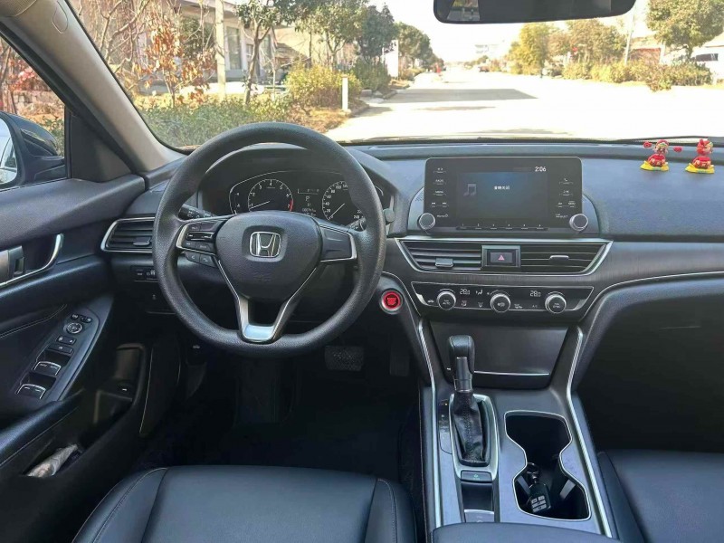 东营19年本田雅阁5