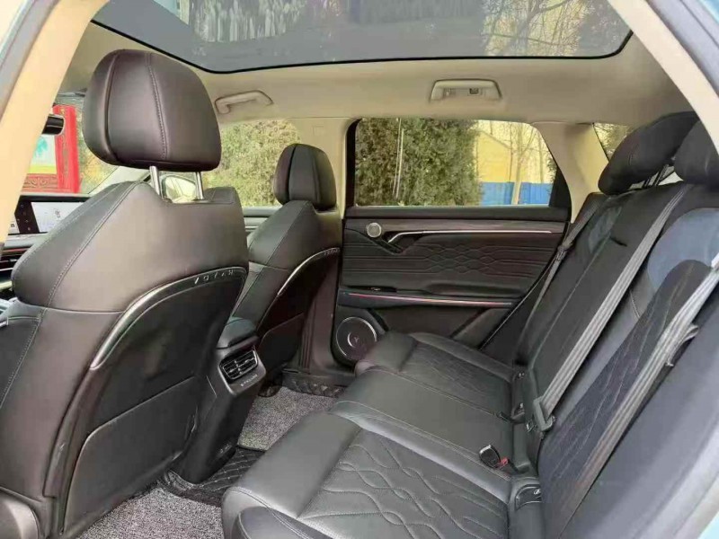 枣庄22年岚图汽车FREE4