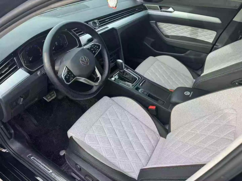 枣庄24年大众迈腾4