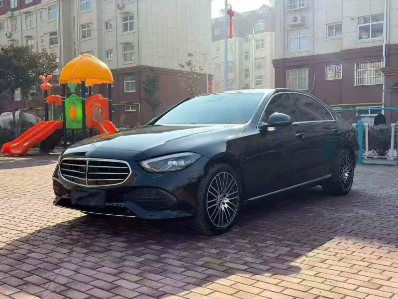 济宁23年奔驰C2