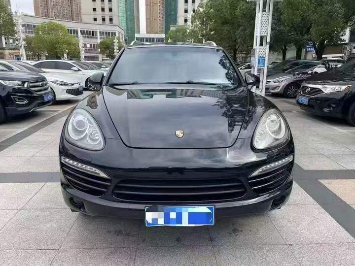 苏州14年保时捷卡宴1