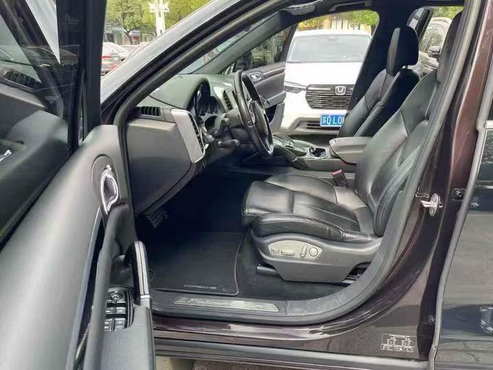 苏州14年保时捷卡宴6