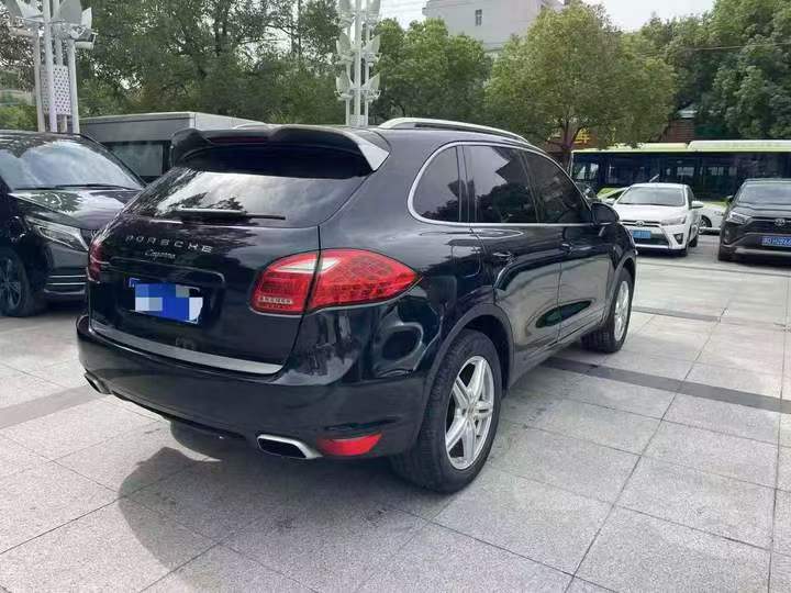 苏州14年保时捷卡宴8