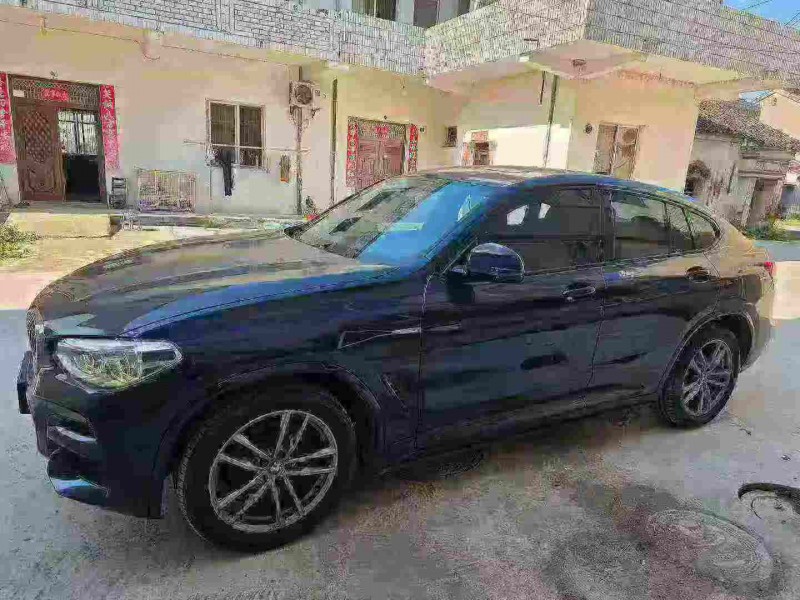 常州21年宝马X43